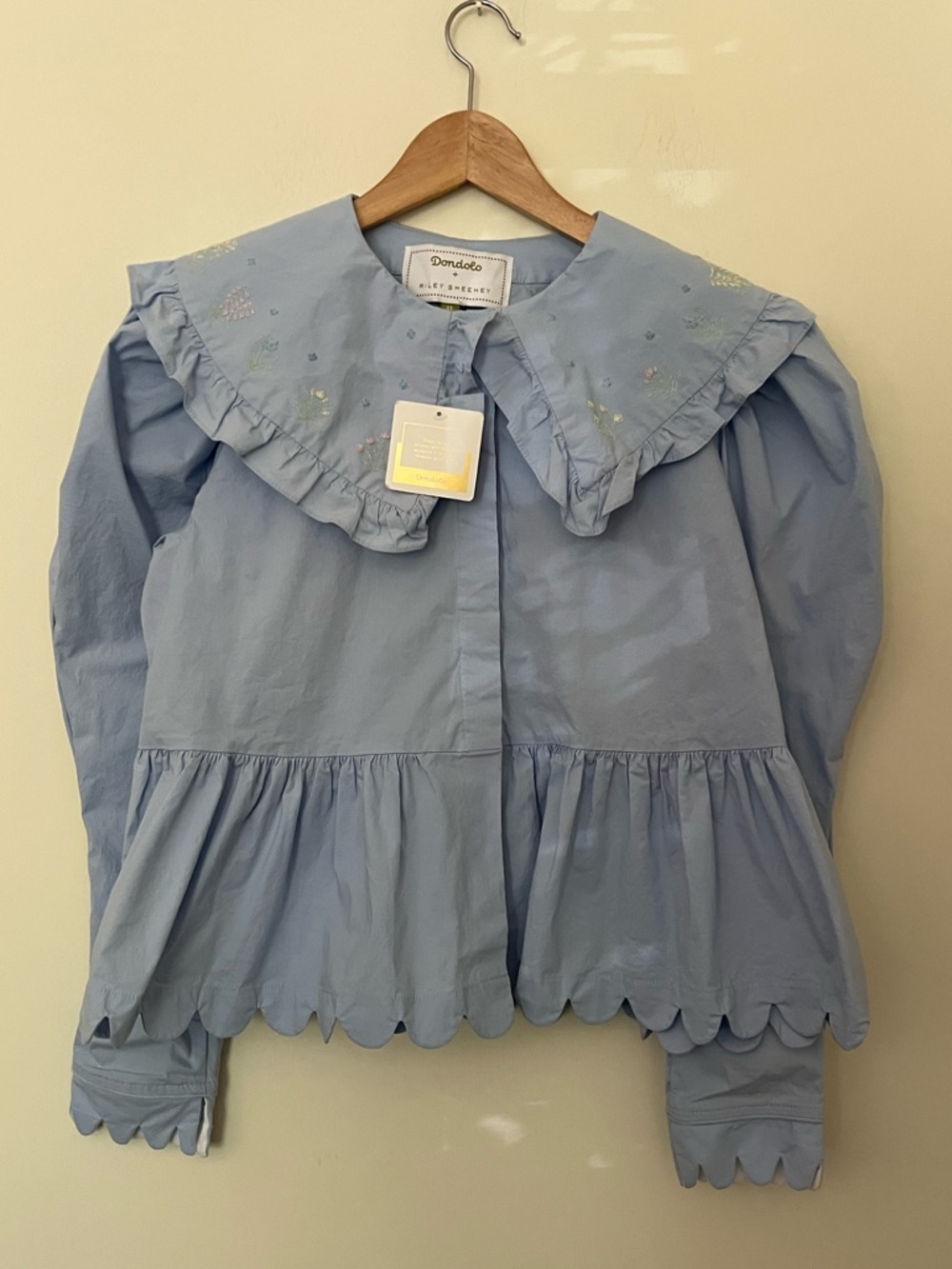 NWT Donaldo x Riley Sheehey Embroidered Sailor's Collar Scalloped Hem Blouse